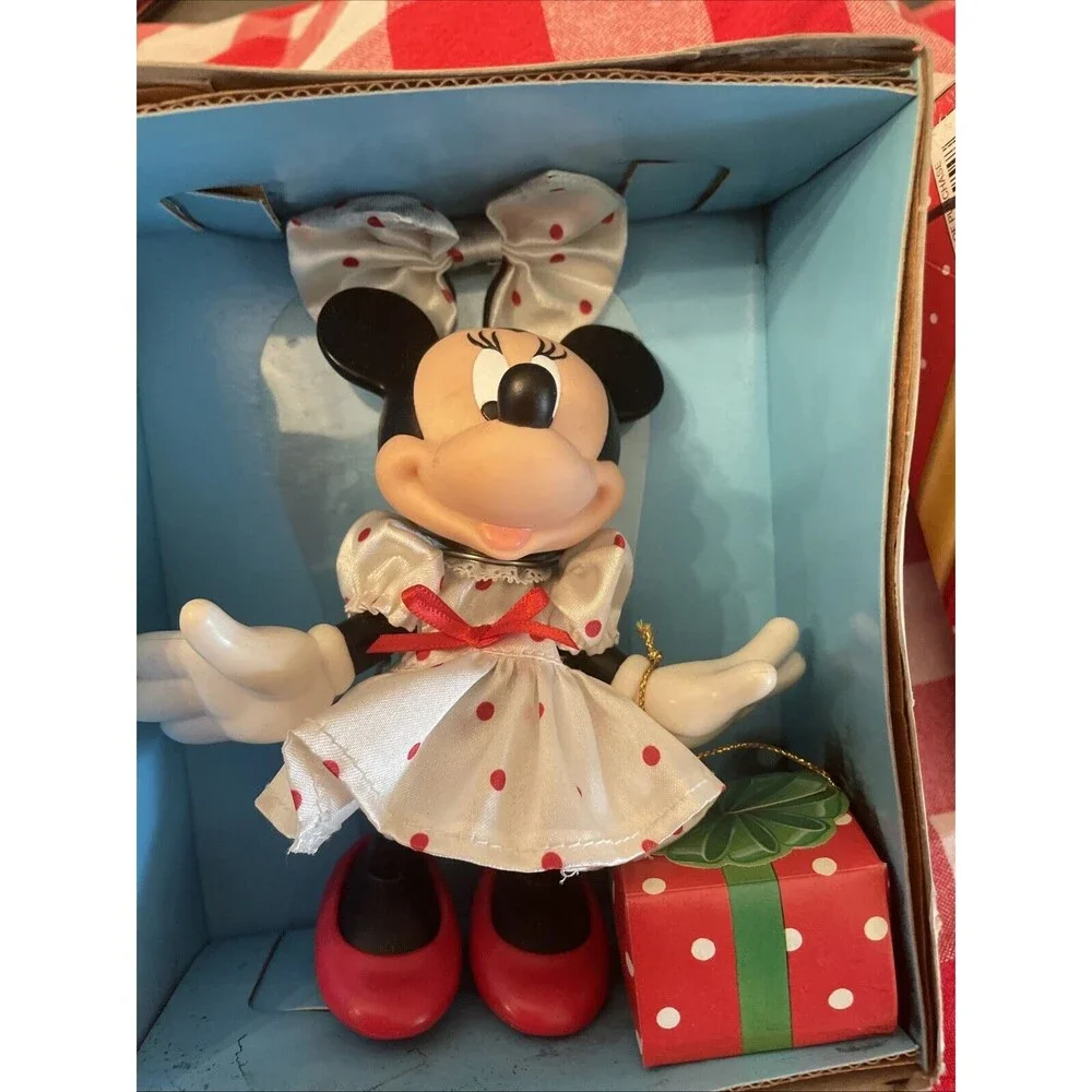 Vintage 1998 Dressing Pretty Minnie Mouse 6” Disney Doll by MATTEL Org Box